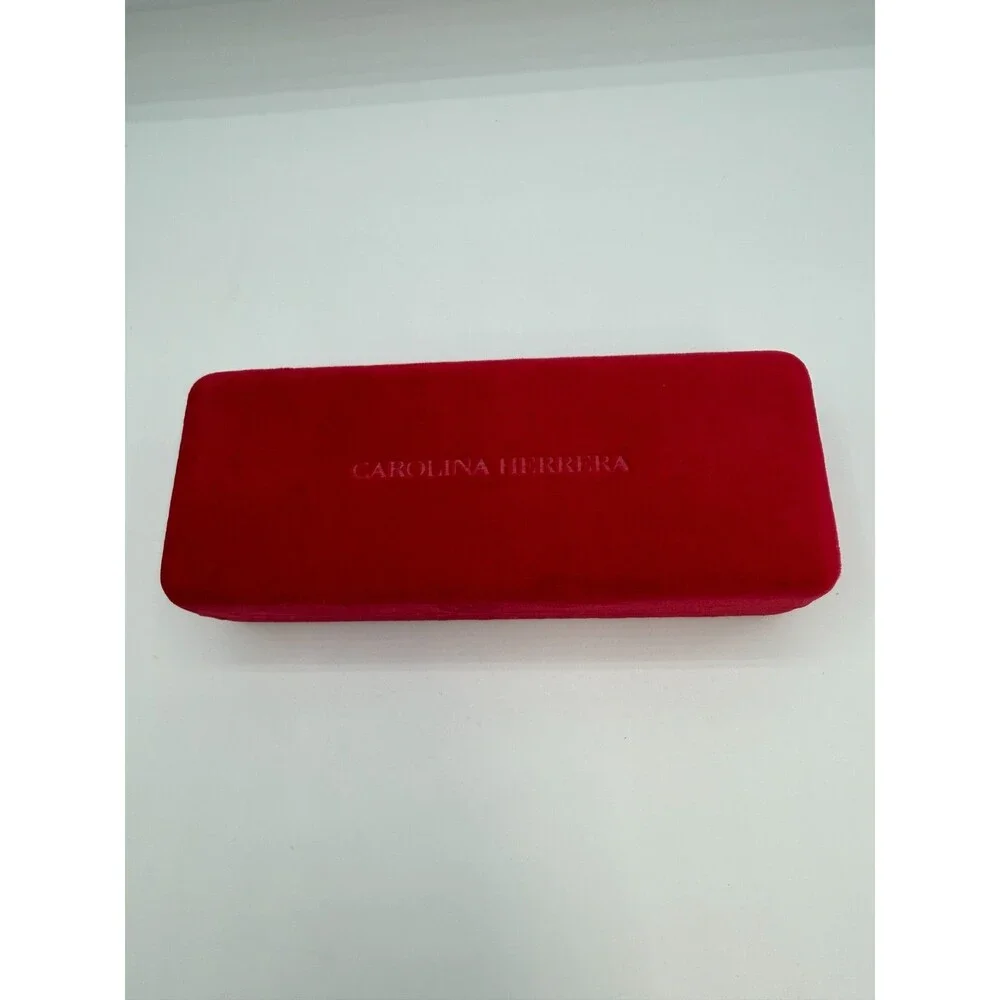 Carolina Herrera Red Magnetic Eyeglasses Case Fuzzy w Cleaning Cloth Container